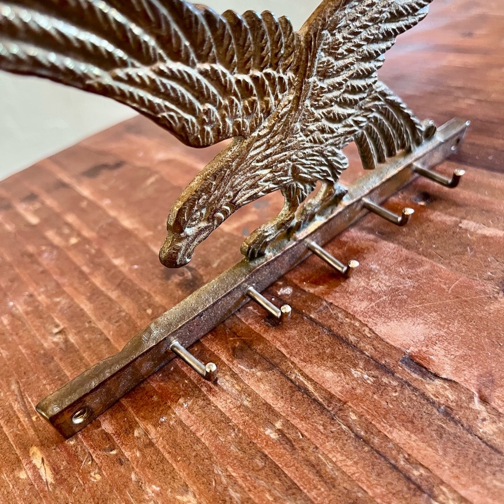 Eagle Wall Hook in Bronze Finish